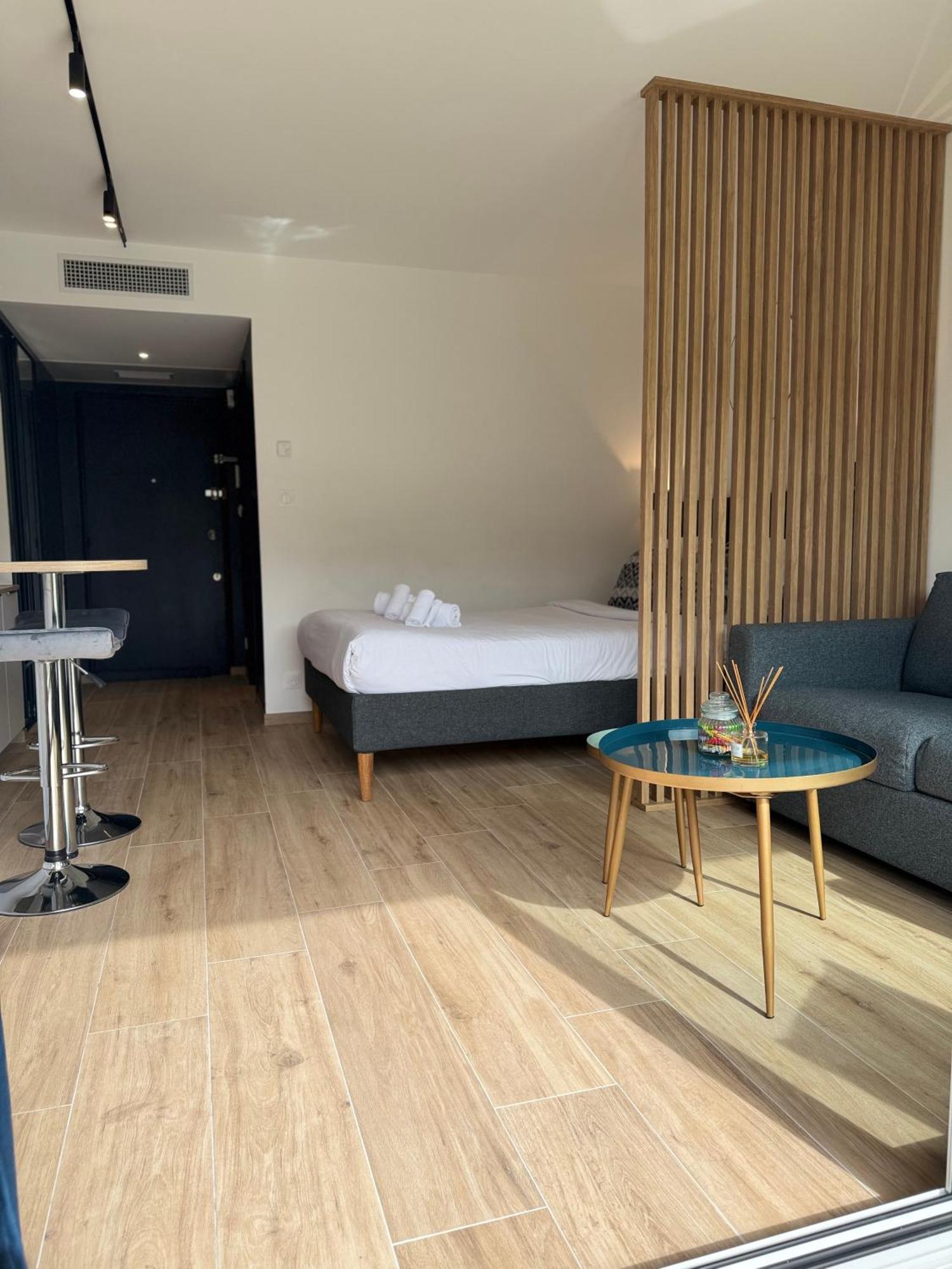 Cosy Appartement, Centre-Ville Cannes, Terrasse, Clim Bagian luar foto