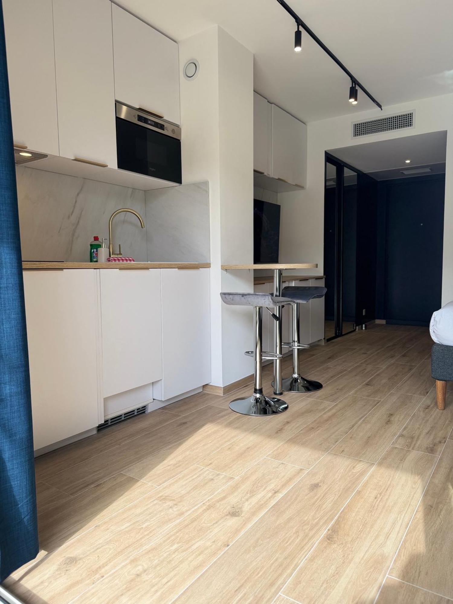 Cosy Appartement, Centre-Ville Cannes, Terrasse, Clim Bagian luar foto
