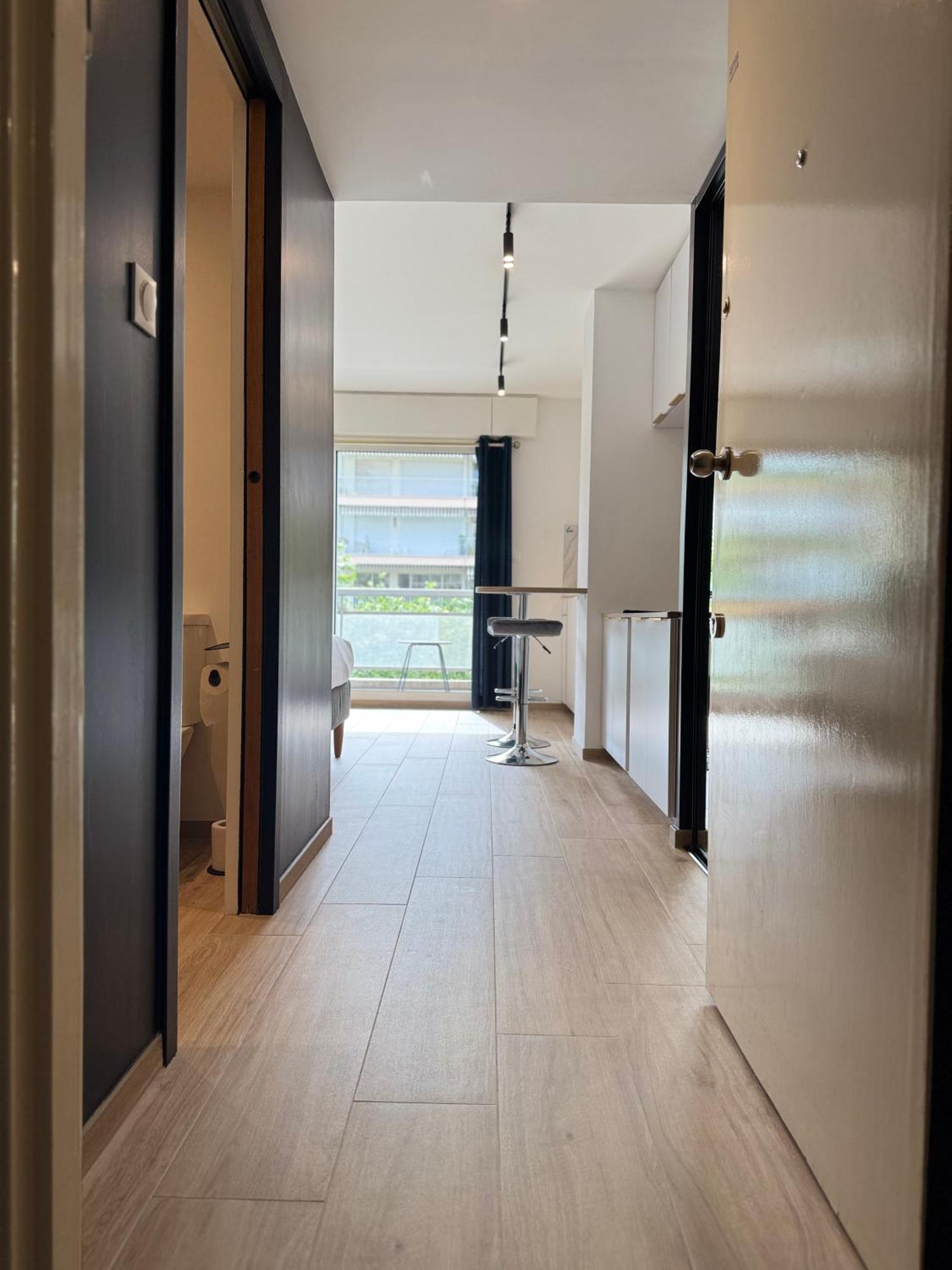 Cosy Appartement, Centre-Ville Cannes, Terrasse, Clim Bagian luar foto