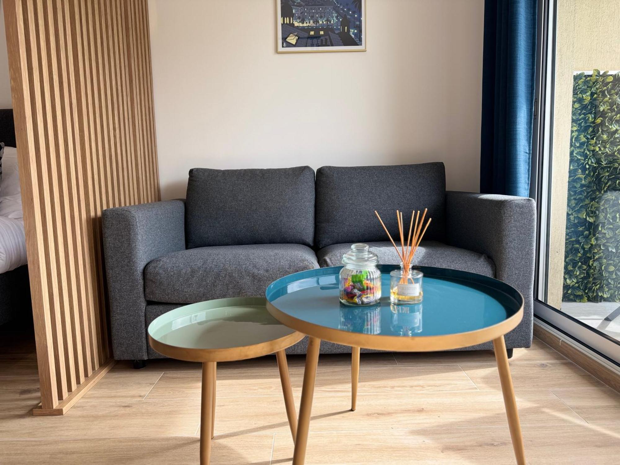 Cosy Appartement, Centre-Ville Cannes, Terrasse, Clim Bagian luar foto